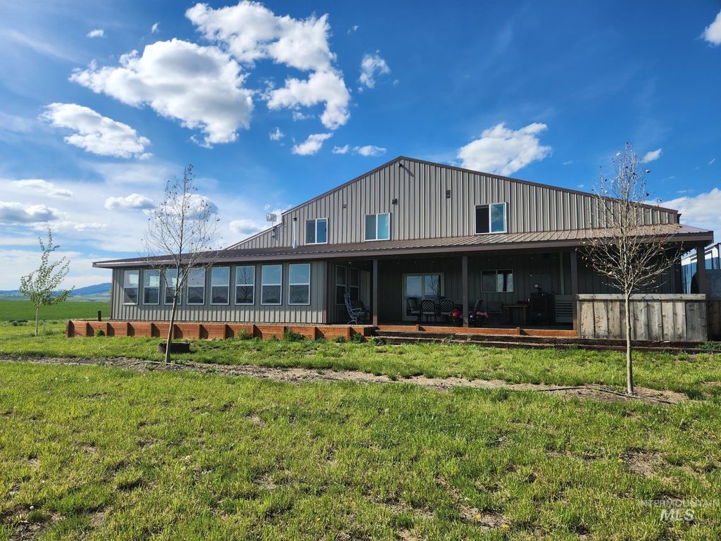 Photo of 232 Camas Road, Grangeville, ID 83530 (MLS # 98959376)