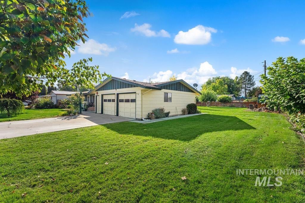 Photo of 127 W Mckinley ST, New Plymouth, ID 83655 (MLS # 99001153)