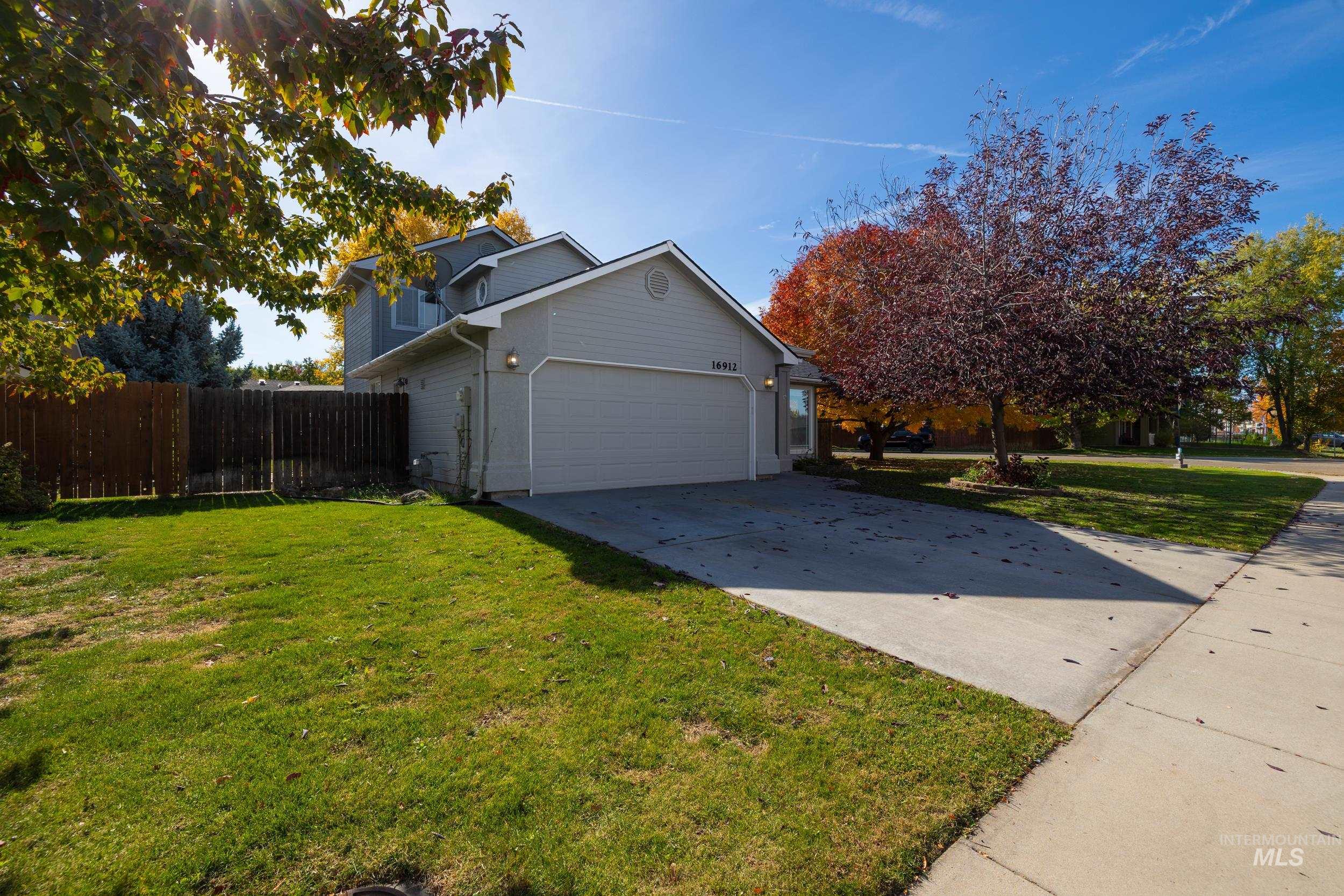 16912 N Chelford Loop