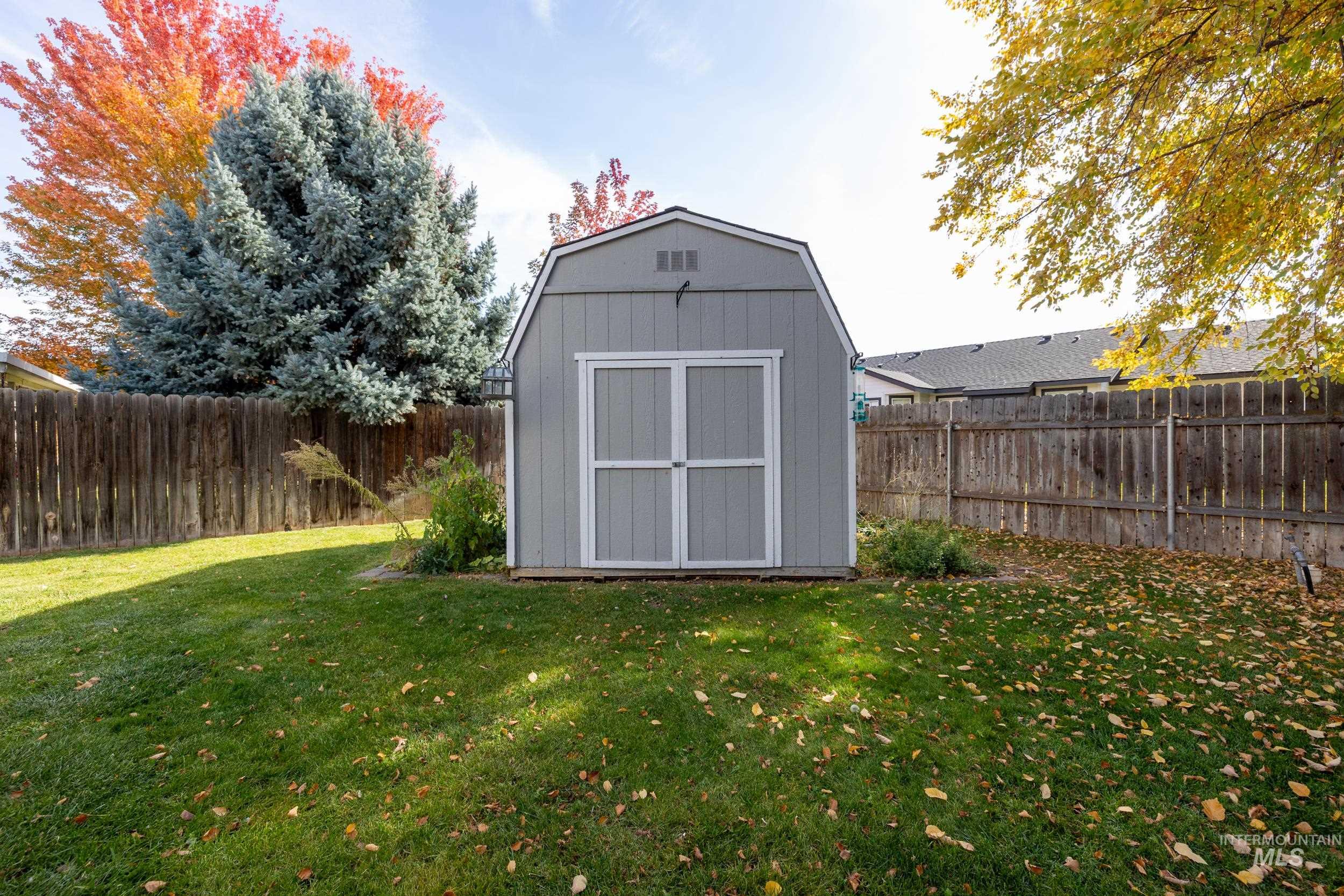 16912 N Chelford Loop