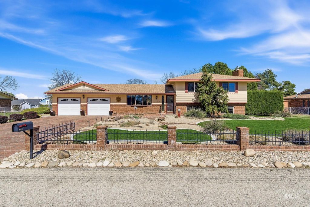 Photo of 7248 S Hilltop Way, Boise, ID 83709 (MLS # 98979767)