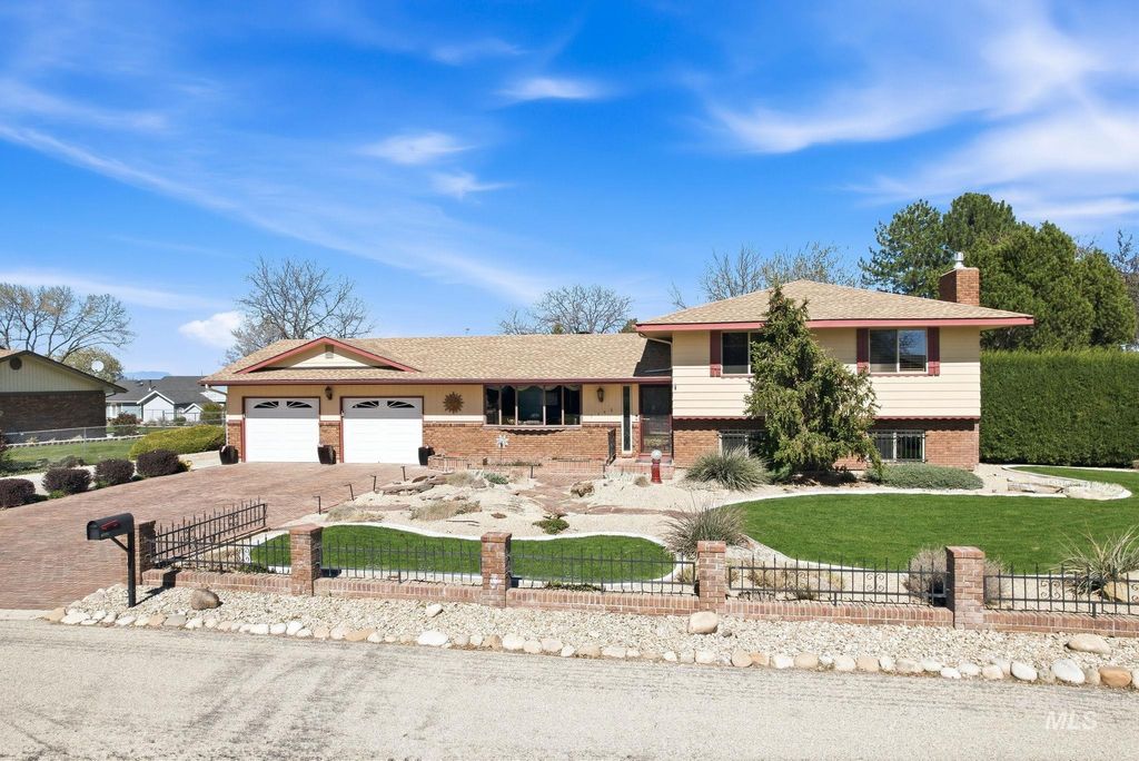 Photo of 7248 S Hilltop Way, Boise, ID 83709 (MLS # 98979767)