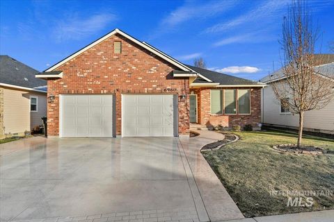 Photo of 6960 E Greens Dr, Nampa, ID 83687 (MLS # 98969010)