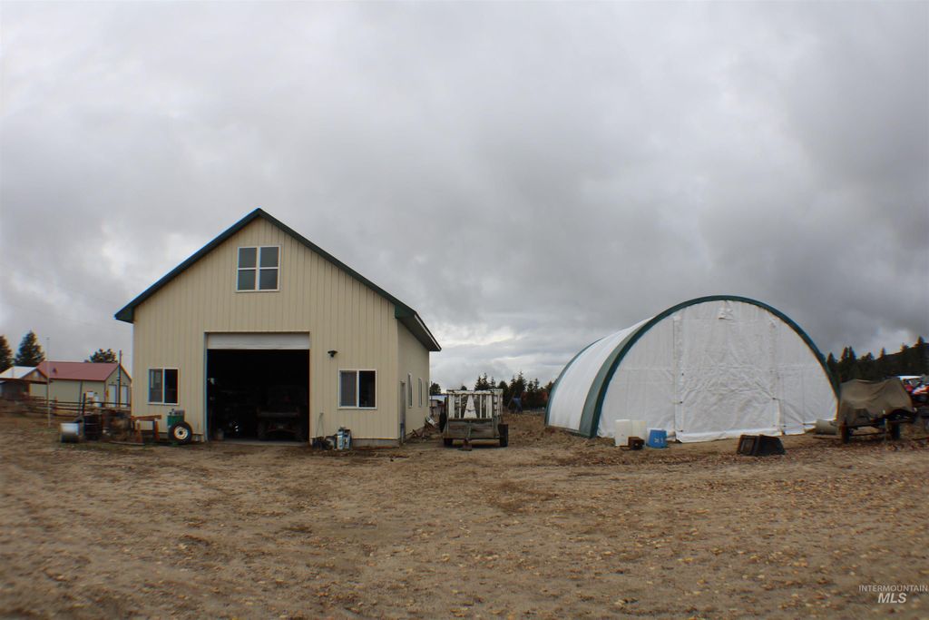 Photo of 200 E Prairie Road, Prairie, ID 83647 (MLS # 98967675)