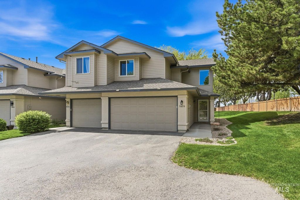 Photo of 5859 N Cobbler Lane, Garden City, ID 83714 (MLS # 98983477)