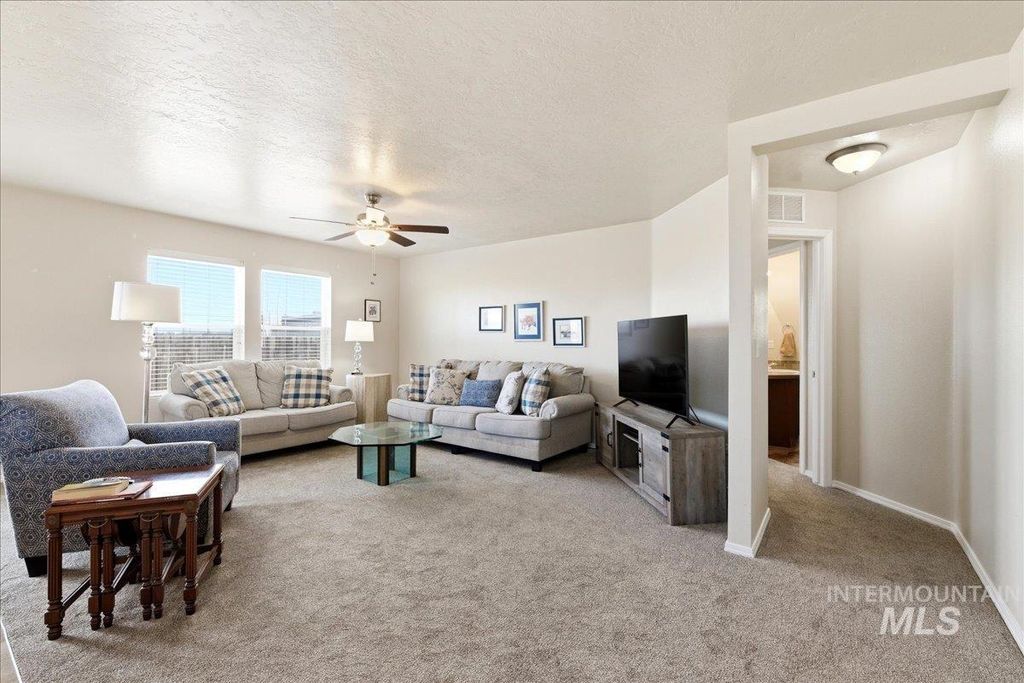 Photo of 13622 Orlando Street, Caldwell, ID 83607 (MLS # 98979165)