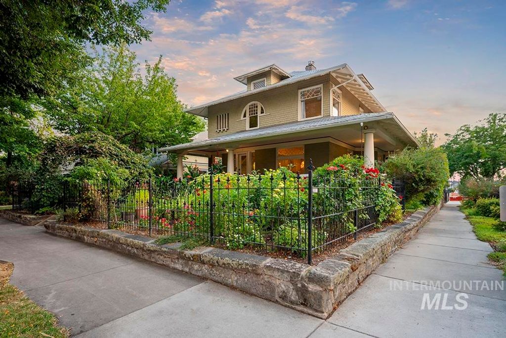 Photo of 1519 W Jefferson St, Boise, ID 83702 (MLS # 98985797)