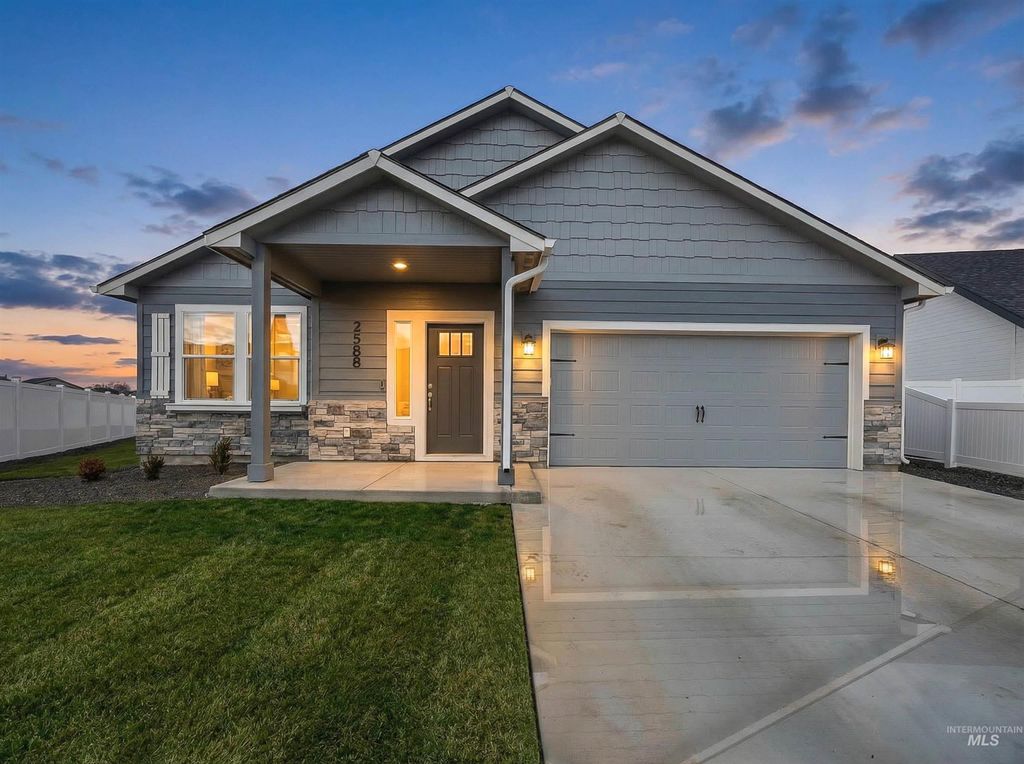 Photo of 2588 E Mcintosh Ct, Emmett, ID 83617 (MLS # 98974507)