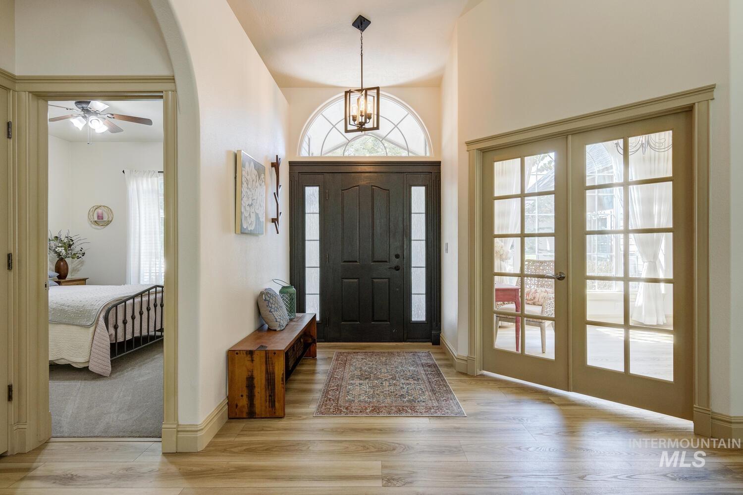 622 W Highland Avenue