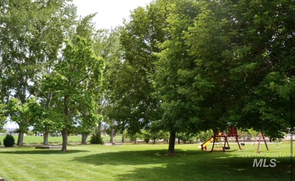 Surrounding community with a lawn