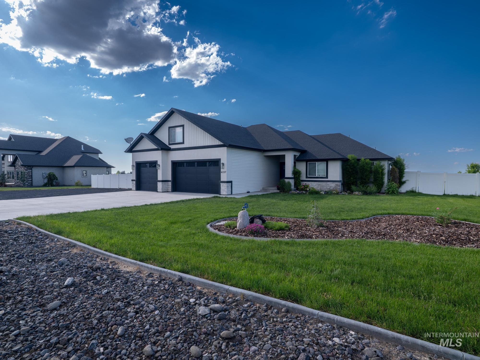 4057 Mountain Vista