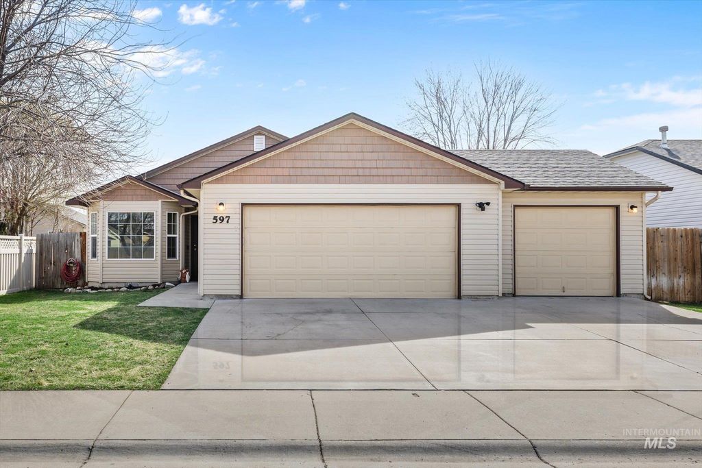 Photo of 597 E Great Bear St, Kuna, ID 83634 (MLS # 98977775)