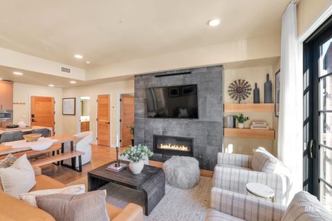 Photo of 780 Village Dr #312, Donnelly, ID 83615 (MLS # 99003012)