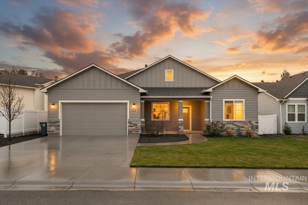 Photo of 63 S Ravine Way, Nampa, ID 83687 (MLS # 98974856)