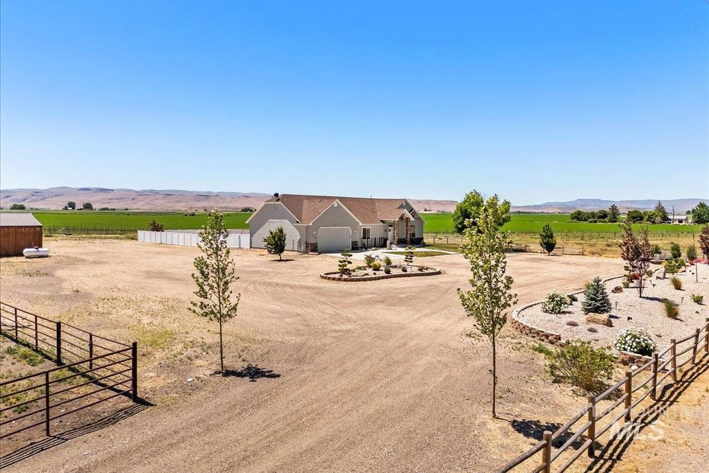 Photo of 3229 Market, Homedale, ID 83628 (MLS # 98949418)