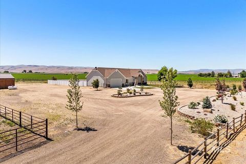 3229 Market Homedale ID 83628