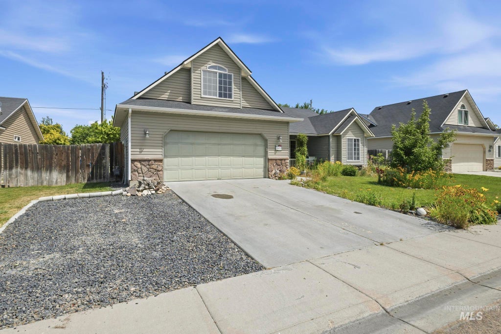 Photo of 2611 Carnegie ST, Caldwell, ID 83607 (MLS # 98991136)