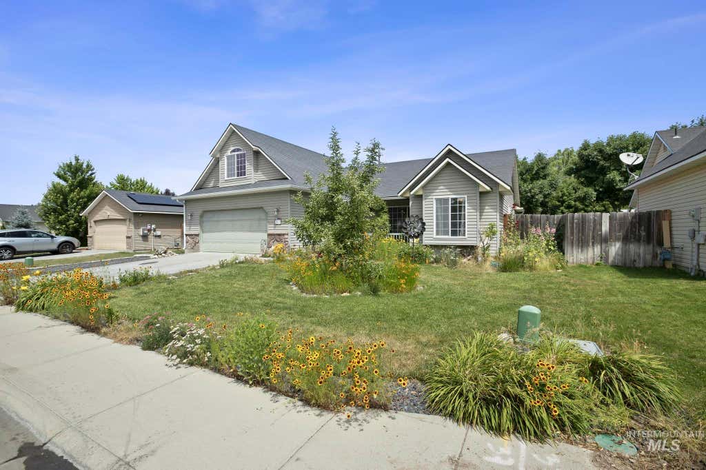 Photo of 2611 Carnegie ST, Caldwell, ID 83607 (MLS # 98991136)