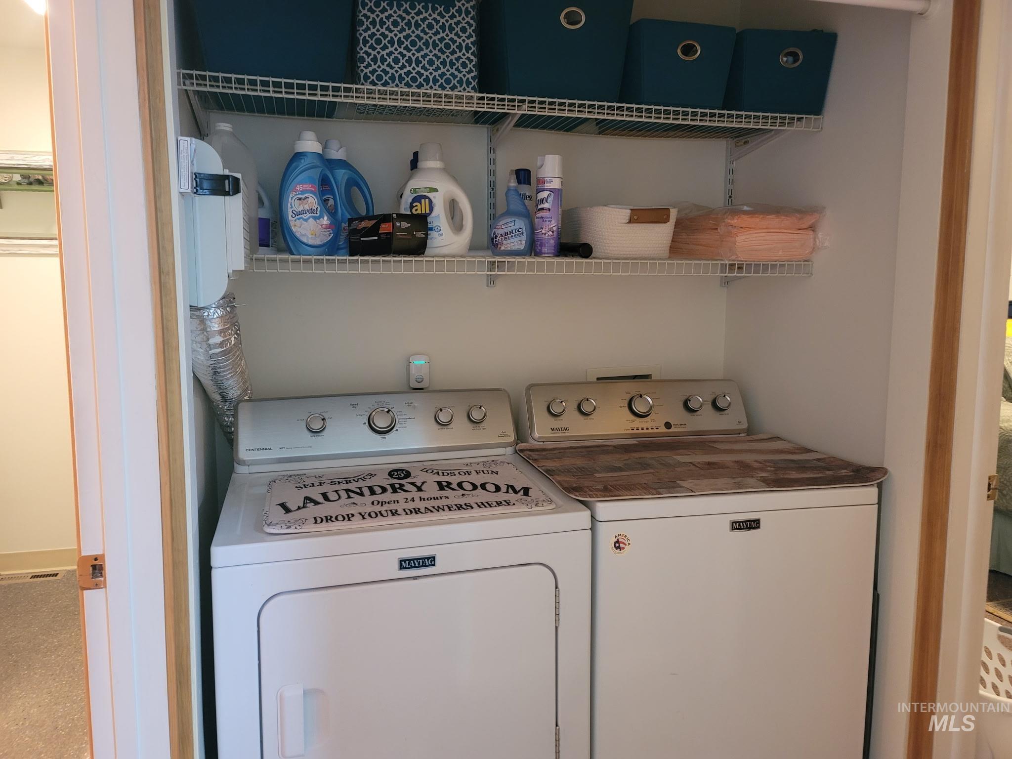 Washroom with washer and dryer