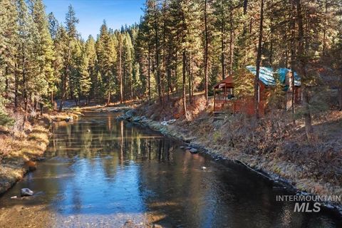 Photo of 72 Thunder Road, Garden Valley, ID 83622 (MLS # 98966458)