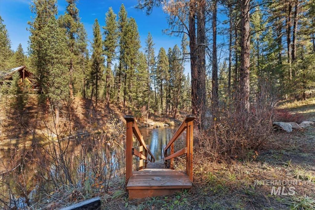 Photo of 72 Thunder Road, Garden Valley, ID 83622 (MLS # 98966458)