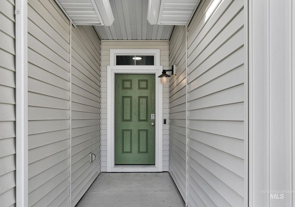 Photo of 19619 Delmarva Ave, Caldwell, ID 83605 (MLS # 98971388)