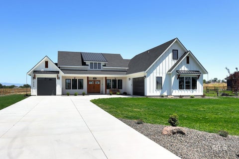 Photo of 18658 Tranquil Pl, Caldwell, ID 83607 (MLS # 98985261)