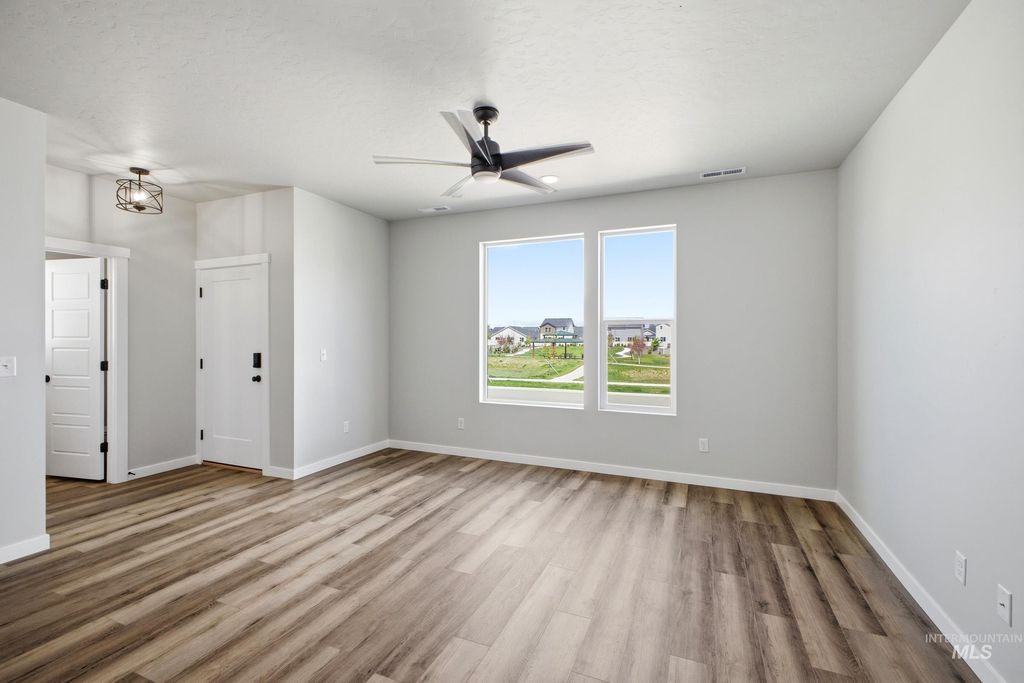 Photo of 6663 W Fairy Falls Dr, Meridian, ID 83646 (MLS # 98983752)