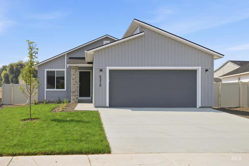 Photo of 4310 Dayton St, Caldwell, ID 83605 (MLS # 98995337)
