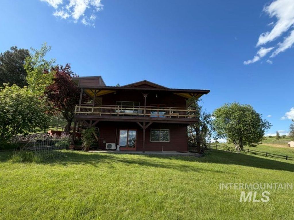 Photo of 119 Beaver Hill Road, Kamiah, ID 83536 (MLS # 98987263)