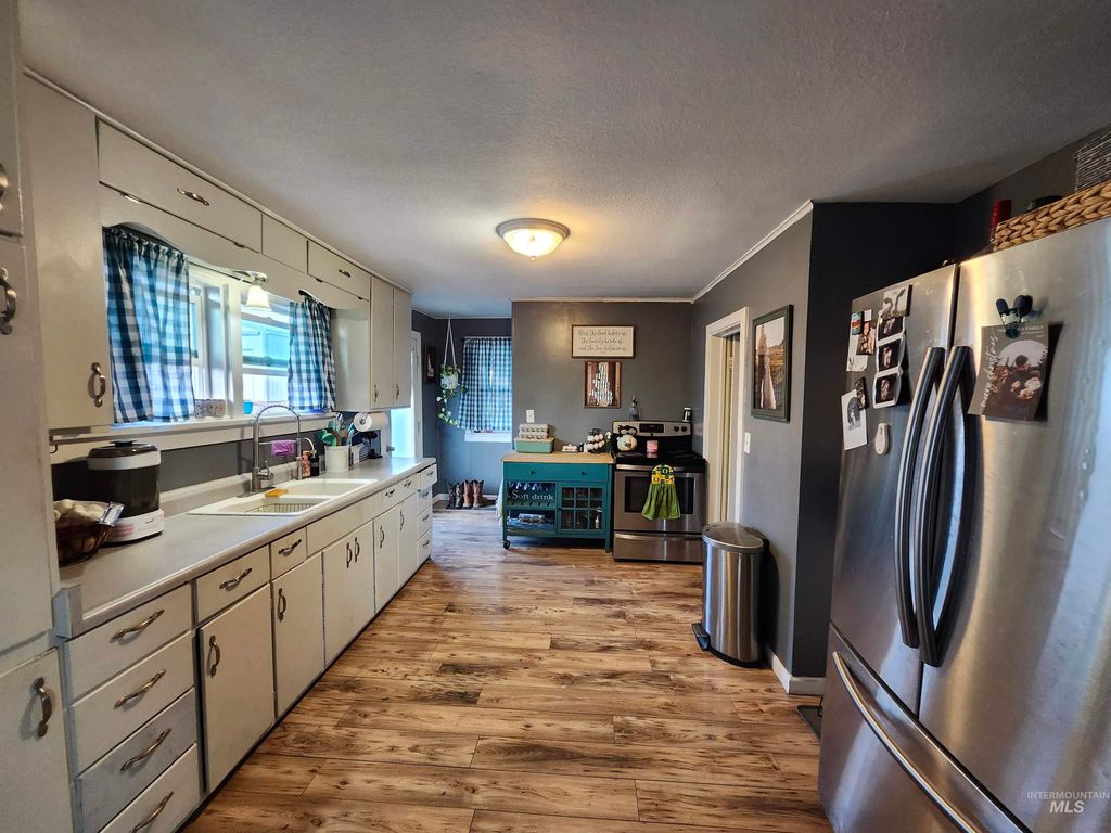 Photo of 632 N Fir Street, Genesee, ID 83832 (MLS # 98987049)