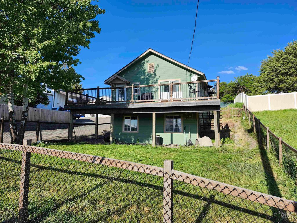 Photo of 632 N Fir Street, Genesee, ID 83832 (MLS # 98987049)