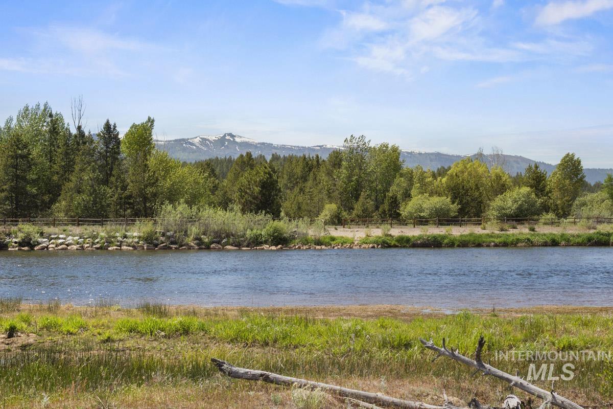 Water view featuring a mountainous background