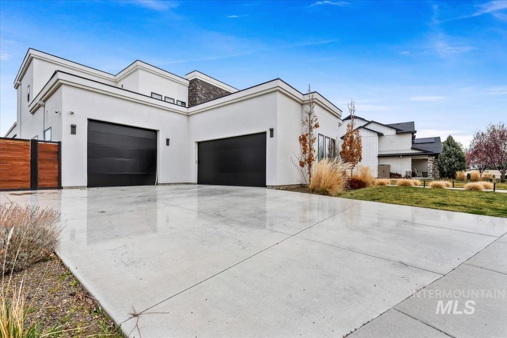 Photo of 3492 E Heartleaf Dr, Boise, ID 83716 (MLS # 98977886)