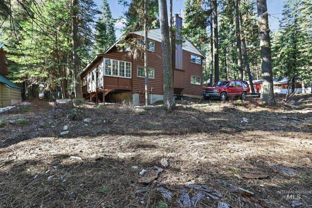 Photo of 654 Bings Rd, Cascade, ID 83611 (MLS # 98996672)