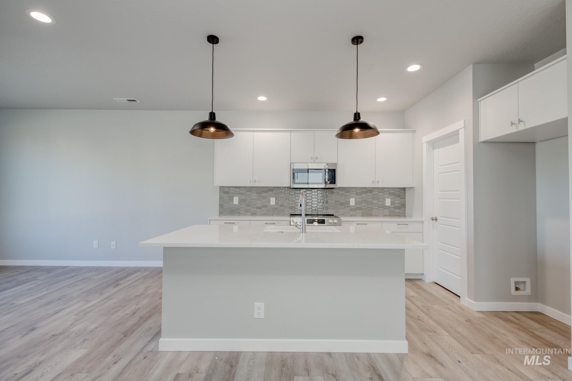 3530 W Littleton Dr