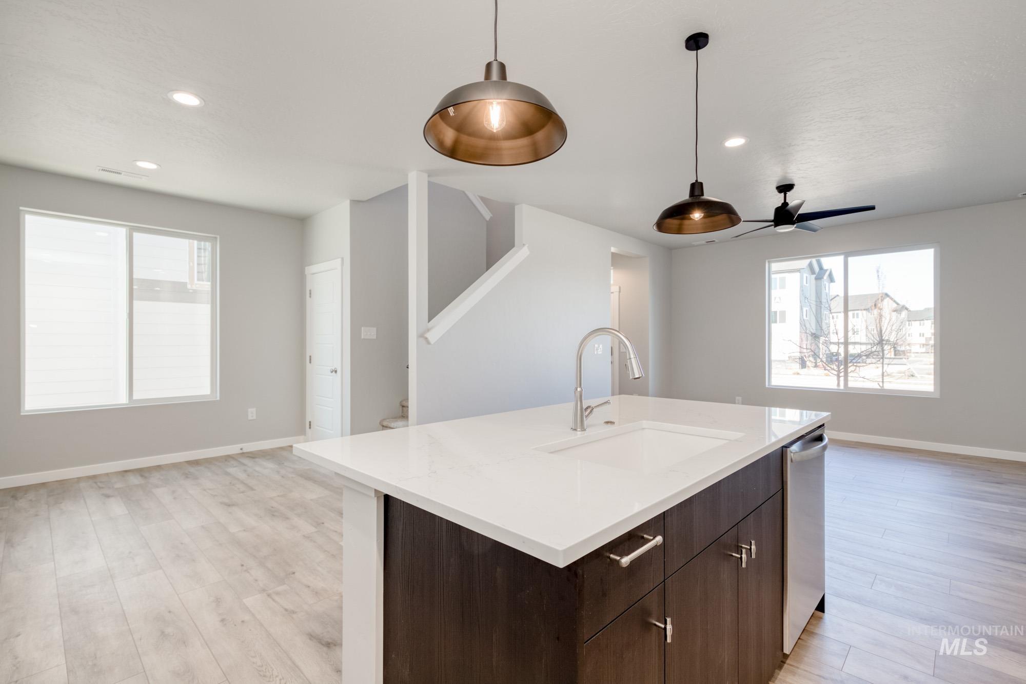 3530 W Littleton Dr