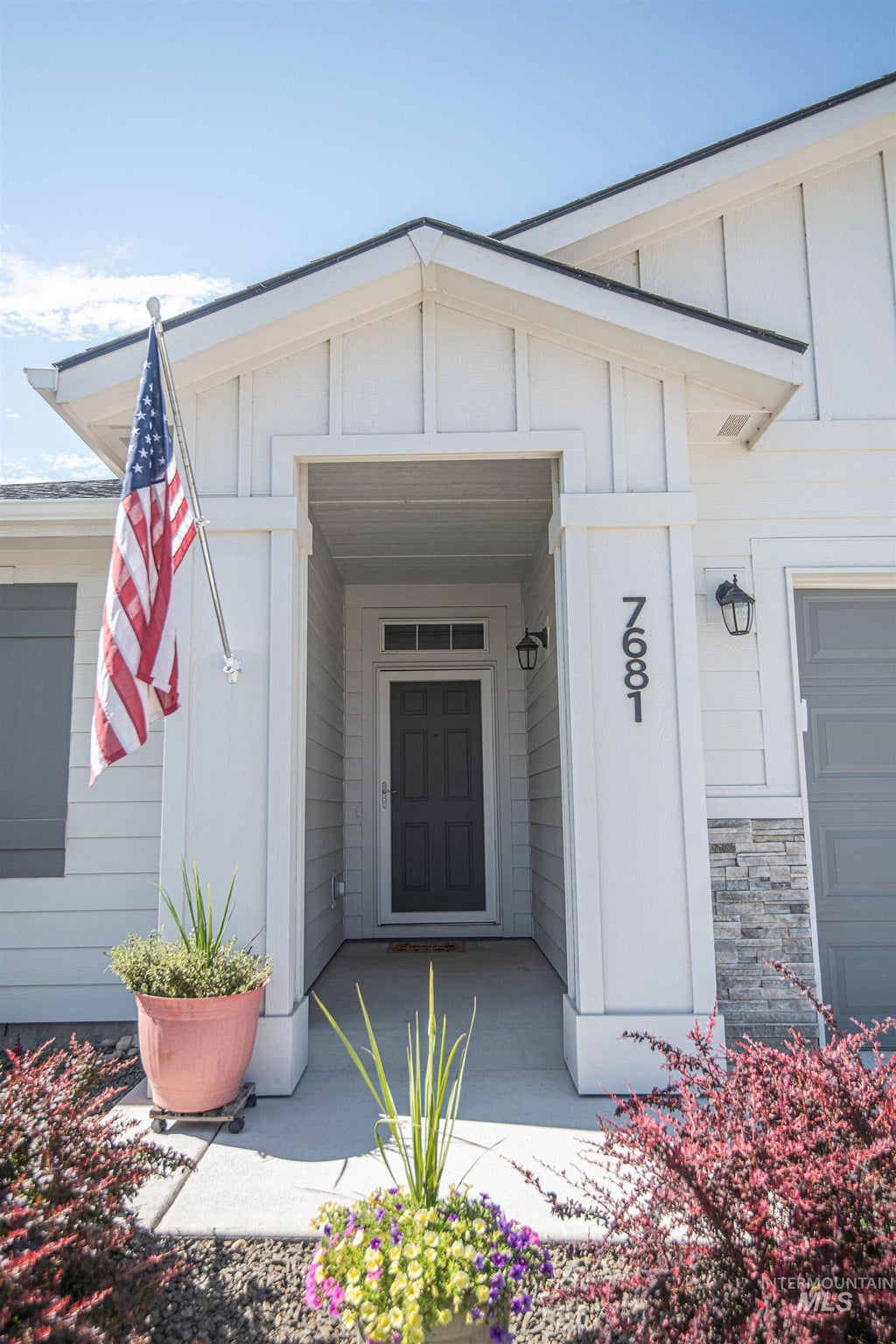Photo of 7681 Drouillard St, Nampa, ID 83687 (MLS # 98991097)