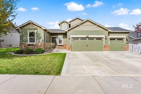 Photo of 565 S Rocker Ave, Kuna, ID 83634 (MLS # 98983397)