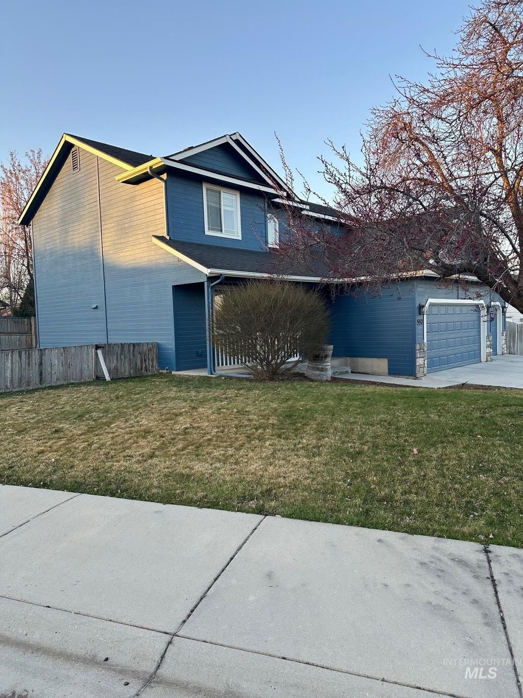 Photo of 557 E Willow Ridge Ct, Kuna, ID 83634 (MLS # 98978754)