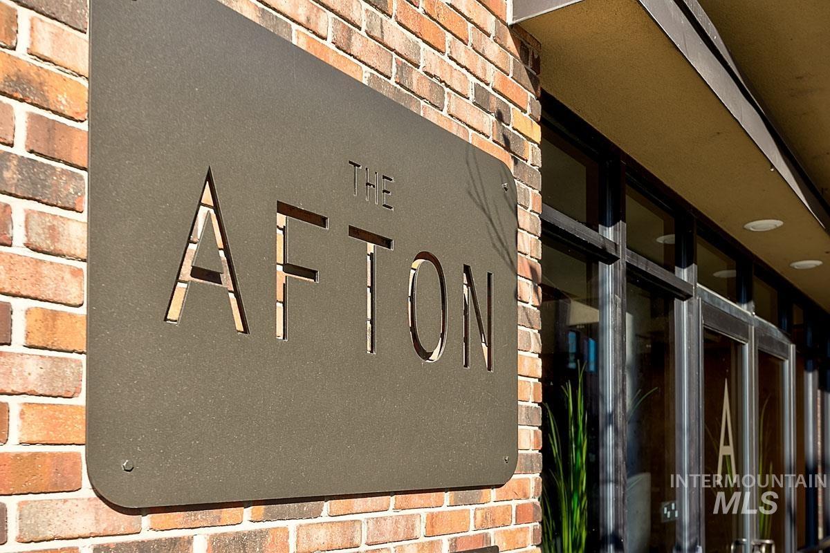 880 W River Street Unit