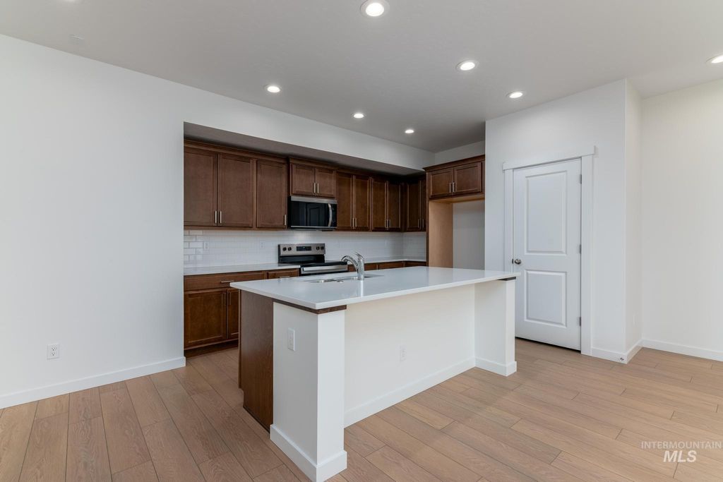 Photo of 8462 W Millcreek Dr, Star, ID 83669 (MLS # 98991034)