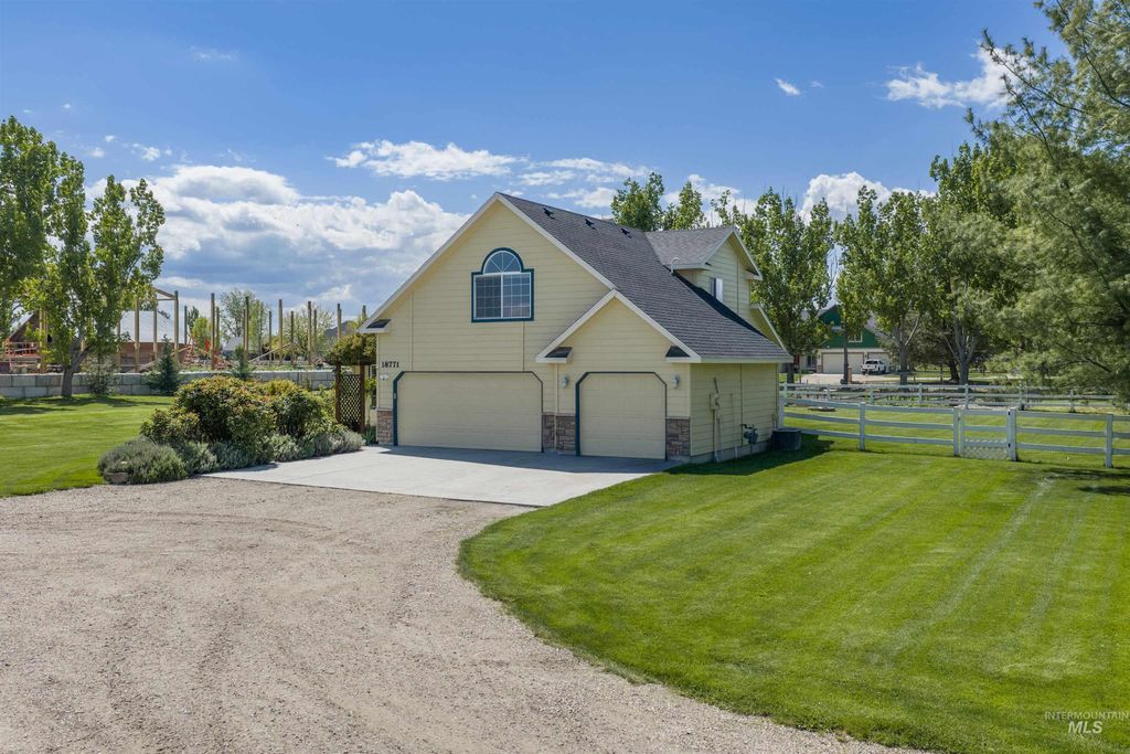 Photo of 18771 N Midland, Nampa, ID 83687 (MLS # 98984372)