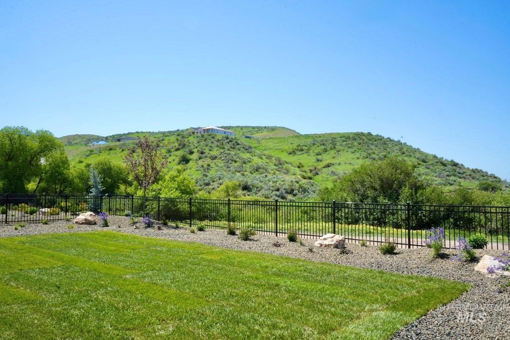 Photo of 6725 S Kirsten Way #929, Eagle, ID 83629 (MLS # 98969255)