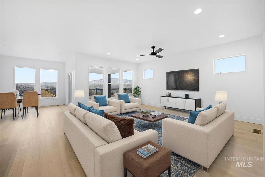 Photo of 6725 S Kirsten Way #929, Eagle, ID 83629 (MLS # 98969255)