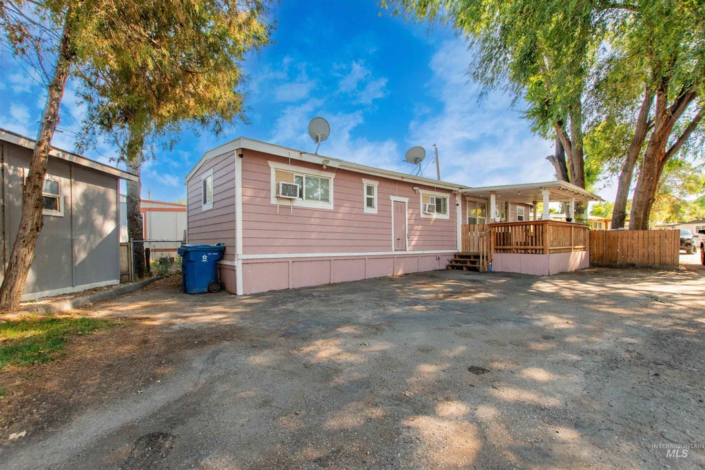 Photo of 11191 W Lodge Pole Drive #Trailer 98, Nampa, ID 83651 (MLS # 98992606)