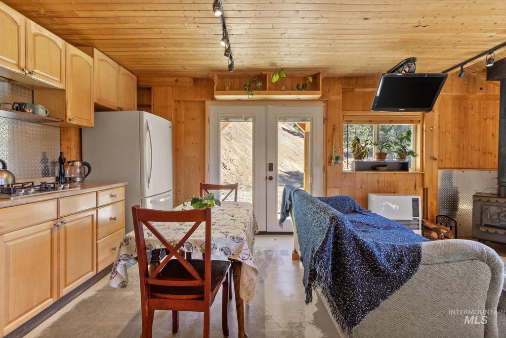 Photo of 41 High Mountain Rd, Boise, ID 83716 (MLS # 98964167)
