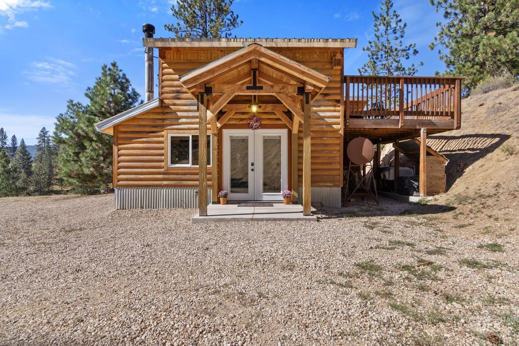 Photo of 41 High Mountain Rd, Boise, ID 83716 (MLS # 98964167)