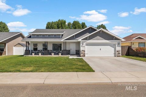Photo of 1204 5th Ave E Ave, Jerome, ID 83338 (MLS # 98984117)