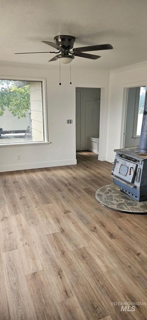 284 N Main Downey ID 83234